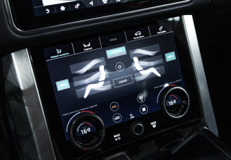 Подержанный автомобиль Land Rover Range Rover 2018 года (27 фото)