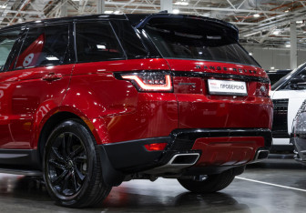 Подержанный автомобиль Land Rover Range Rover Sport 2019 года (10 фото)