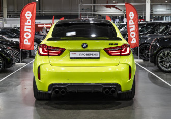Подержанный автомобиль BMW X6 M 2015 года (9 фото)