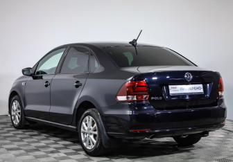Подержанный автомобиль Volkswagen Polo Sedan 2018 года (7 фото)