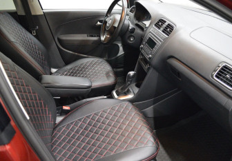 Подержанный автомобиль Volkswagen Polo Sedan 2013 года (12 фото)