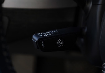 Подержанный автомобиль Audi Q7 2015 года (17 фото)