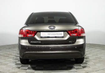 Подержанный автомобиль Kia Magentis 2010 года (6 фото)