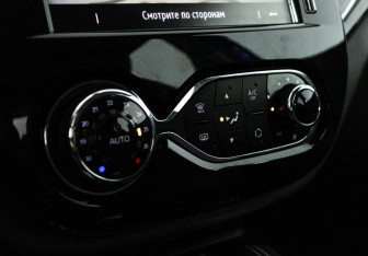 Подержанный автомобиль Renault Kaptur 2021 года (17 фото)