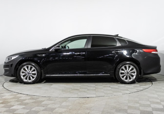 Подержанный автомобиль Kia Optima Sedan 2017 года (8 фото)