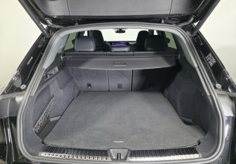 Подержанный автомобиль Audi Q5 2025 года (12 фото)