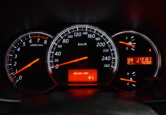 Подержанный автомобиль Nissan Teana 2010 года (23 фото)