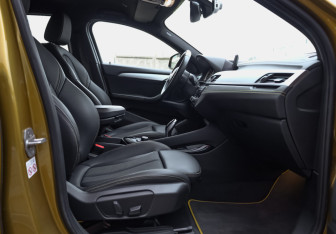 Подержанный автомобиль BMW X2 2020 года (24 фото)