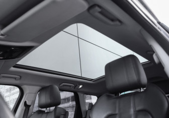 Подержанный автомобиль Land Rover Range Rover Sport 2015 года (26 фото)