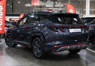 Подержанный автомобиль Hyundai Tucson 2022 года (9 фото)