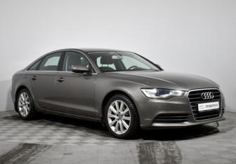 Подержанный автомобиль Audi A6 Sedan 2011 года (3 фото)
