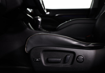 Подержанный автомобиль Toyota Highlander 2014 года (27 фото)