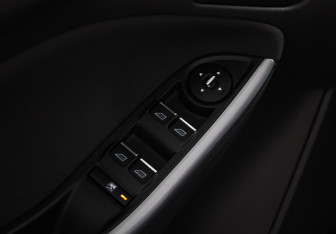 Подержанный автомобиль Ford Focus Hatchback 2012 года (10 фото)