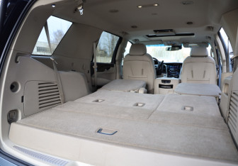 Подержанный автомобиль Cadillac Escalade Suv 2016 года (39 фото)