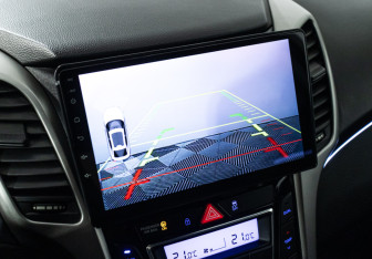 Подержанный автомобиль Hyundai i30 Hatchback 2015 года (15 фото)