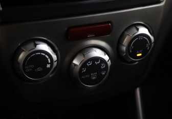 Подержанный автомобиль Subaru Forester Suv 2008 года (16 фото)