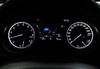 Подержанный автомобиль Toyota Camry Sedan 2020 года (12 фото)