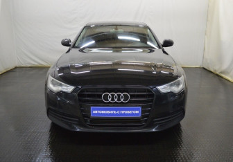 Подержанный автомобиль Audi A6 Sedan 2012 года (2 фото)