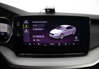 Подержанный автомобиль Skoda Octavia Liftback 2020 года (16 фото)