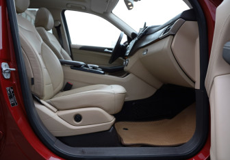 Подержанный автомобиль Mercedes-Benz GLE 2016 года (31 фото)