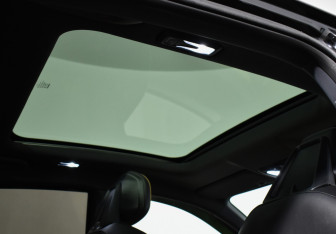 Подержанный автомобиль Changan UNI-V 2022 года (15 фото)