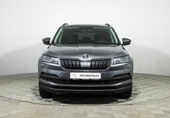 Подержанный автомобиль Skoda Karoq 2020 года (2 фото)