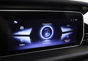 Подержанный автомобиль Hongqi HS5 2024 года (13 фото)