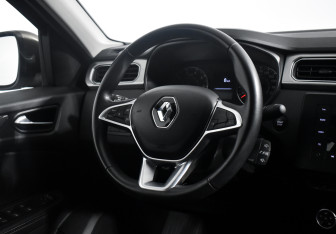 Подержанный автомобиль Renault Arkana 2020 года (15 фото)