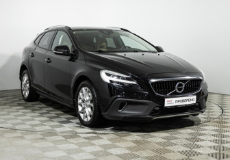 Подержанный автомобиль Volvo V40 Cross Country 2017 года (3 фото)