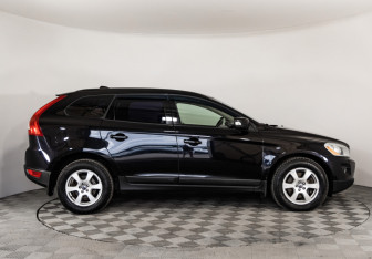 Подержанный автомобиль Volvo XC60 2010 года (4 фото)
