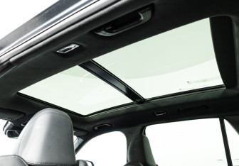 Подержанный автомобиль Geely Monjaro 2024 года (11 фото)