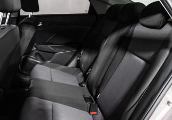 Подержанный автомобиль Hyundai Solaris Sedan 2018 года (10 фото)