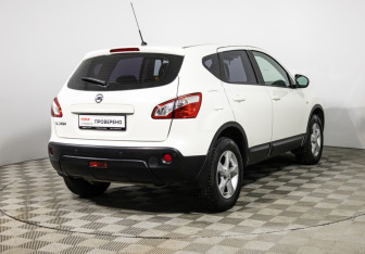 Подержанный автомобиль Nissan Qashqai 2013 года (5 фото)