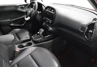Подержанный автомобиль Kia Soul 2019 года (12 фото)