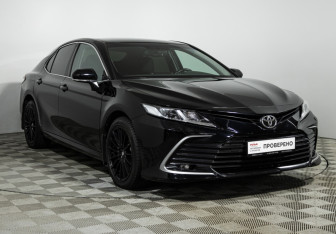 Подержанный автомобиль Toyota Camry Sedan 2021 года (3 фото)