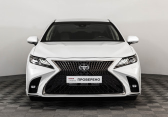 Подержанный автомобиль Toyota Camry Sedan 2019 года (4 фото)