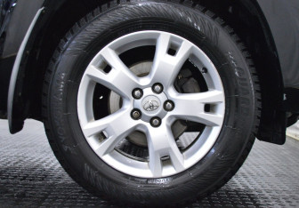 Подержанный автомобиль Toyota RAV4 2009 года (9 фото)