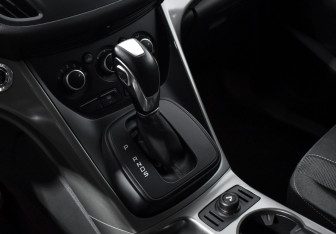 Подержанный автомобиль Ford Kuga 2015 года (11 фото)