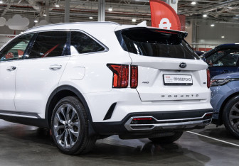 Подержанный автомобиль Kia Sorento 2020 года (10 фото)