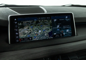 Подержанный автомобиль BMW X5 2017 года (16 фото)