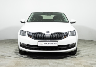 Подержанный автомобиль Skoda Octavia Liftback 2018 года (2 фото)