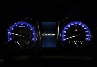 Подержанный автомобиль Toyota Camry Sedan 2015 года (13 фото)