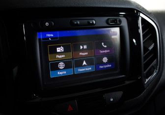 Подержанный автомобиль LADA (ВАЗ) XRAY 2019 года (16 фото)