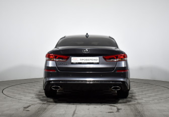 Подержанный автомобиль Kia Optima Sedan 2019 года (6 фото)