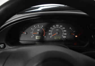 Подержанный автомобиль Chevrolet Niva 2013 года (13 фото)