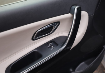 Подержанный автомобиль Kia Ceed Hatchback 2015 года (13 фото)