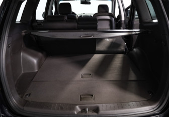 Подержанный автомобиль Hyundai Santa Fe 2011 года (25 фото)