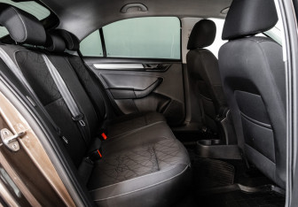 Подержанный автомобиль Skoda Rapid Liftback 2019 года (21 фото)