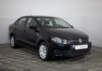 Подержанный автомобиль Volkswagen Polo Sedan 2011 года (3 фото)