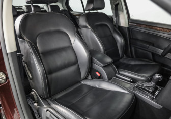 Подержанный автомобиль Skoda Superb Liftback 2014 года (21 фото)